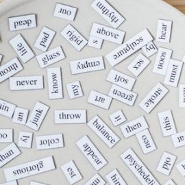 Strumenti per le lingue: il vocabolario Strumenti per le lingue: il vocabolario