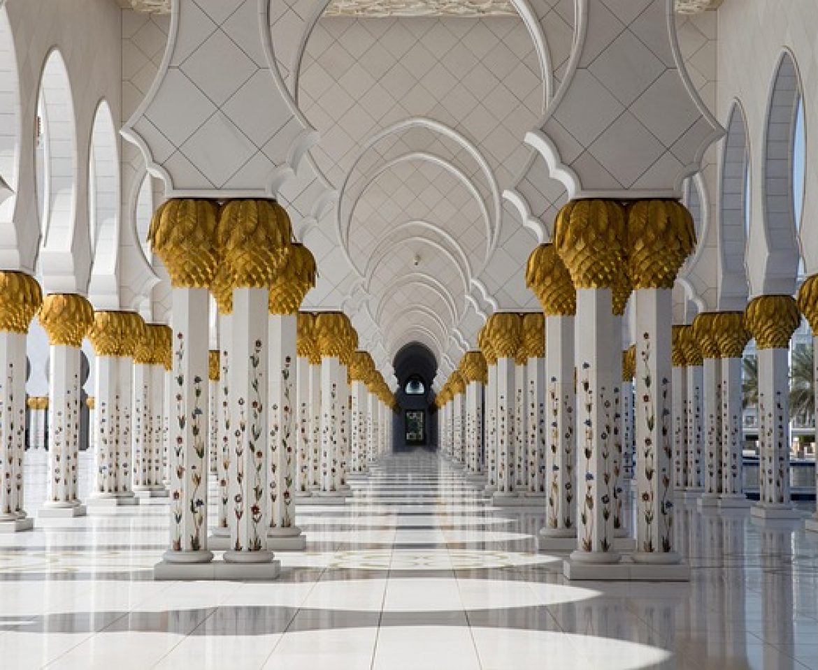 Traduzione in arabo: scegliere arabo standard o variante locale?